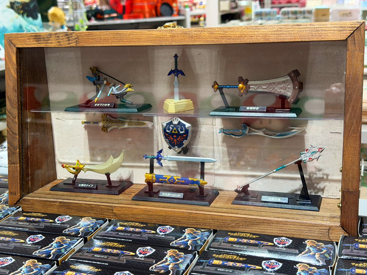 本日発売の「ゼルダの伝説 ウェポンコレクション」をNintendo OSAKAで