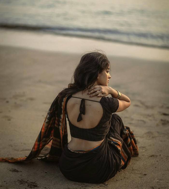 रिश्ता सबसे ऐसा बनाओ की,
 जो भी मिले फिर से मिलने को तरसे...