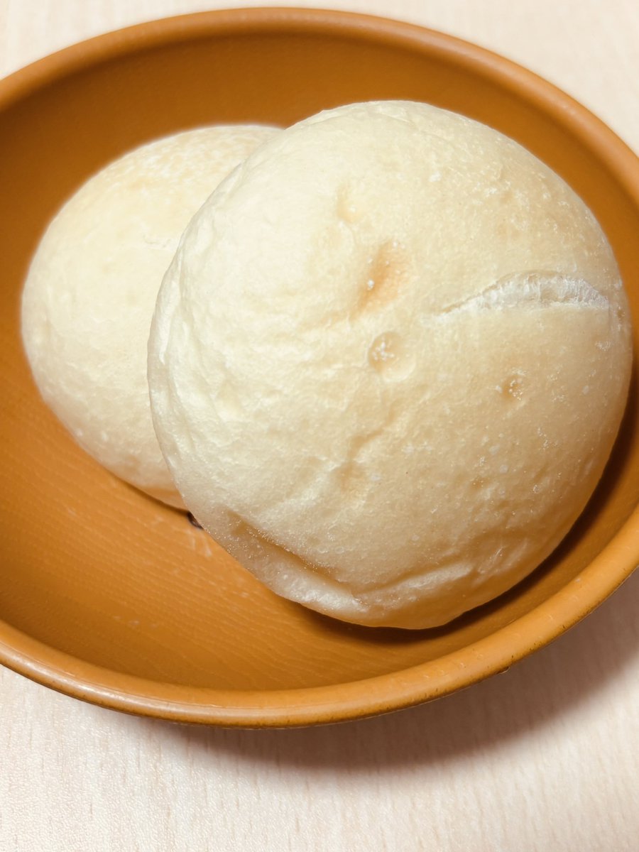 おはよう☀️ございます 大好きなパン♡ 特典会の前に ランチ😋🍴💕の