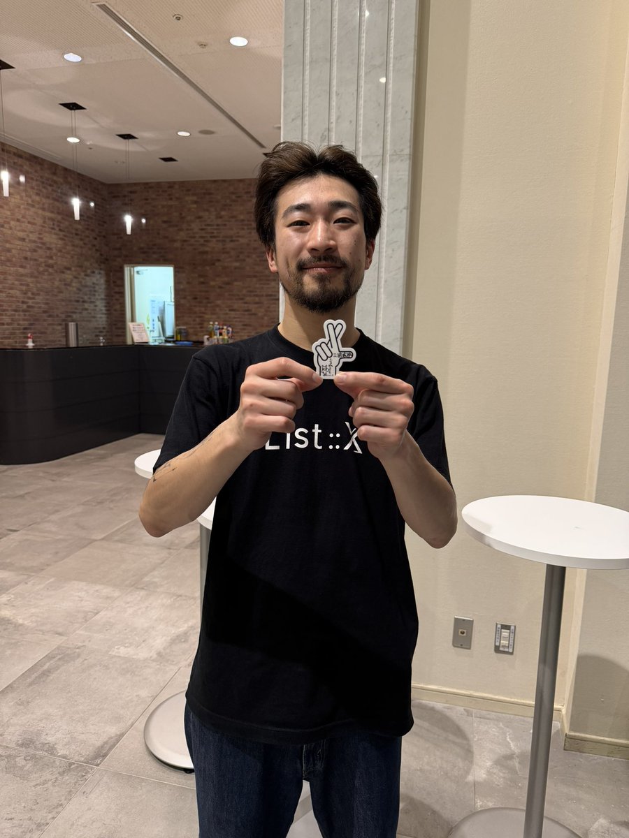 list_x_official ショーケース後にファン対応してくれたんですけど