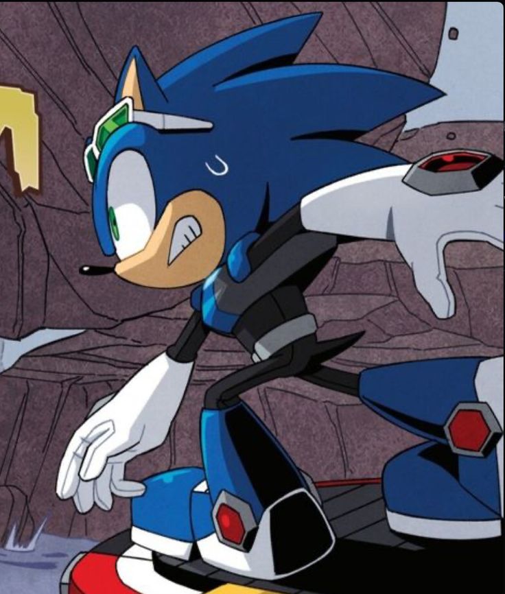 nisrine_rg's tweet photo. They should put Sonic on clothes even more just LOOK AT HIM https://t.co/NiHsJ7EMTr