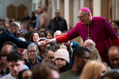 In the Archdiocese of Southwark, UK, over 590 adults will enter the Catholic Church, this Easter vigil - nearly half of them below the age of 35. 

Photo: Archdiocese of Southwark