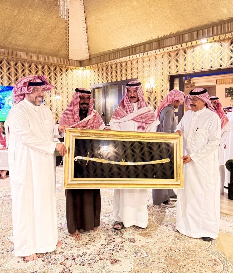 صنيتان المطيري tweet media