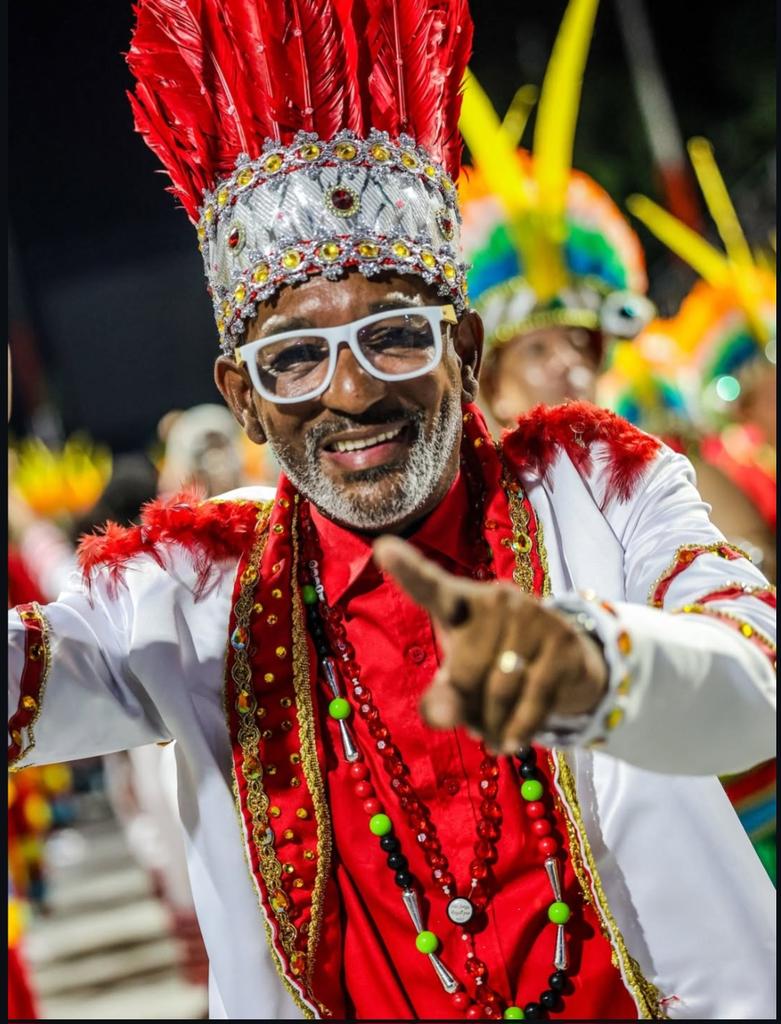 Mestre Dinho renovado na <a href="/unidosdebangu/">Unidos de Bangu</a> e seguirá à frente da Caldeirão da Zona Oeste em 2027!

📷:  <a href="/rsantosarantes/">Rafael Arantes</a>
