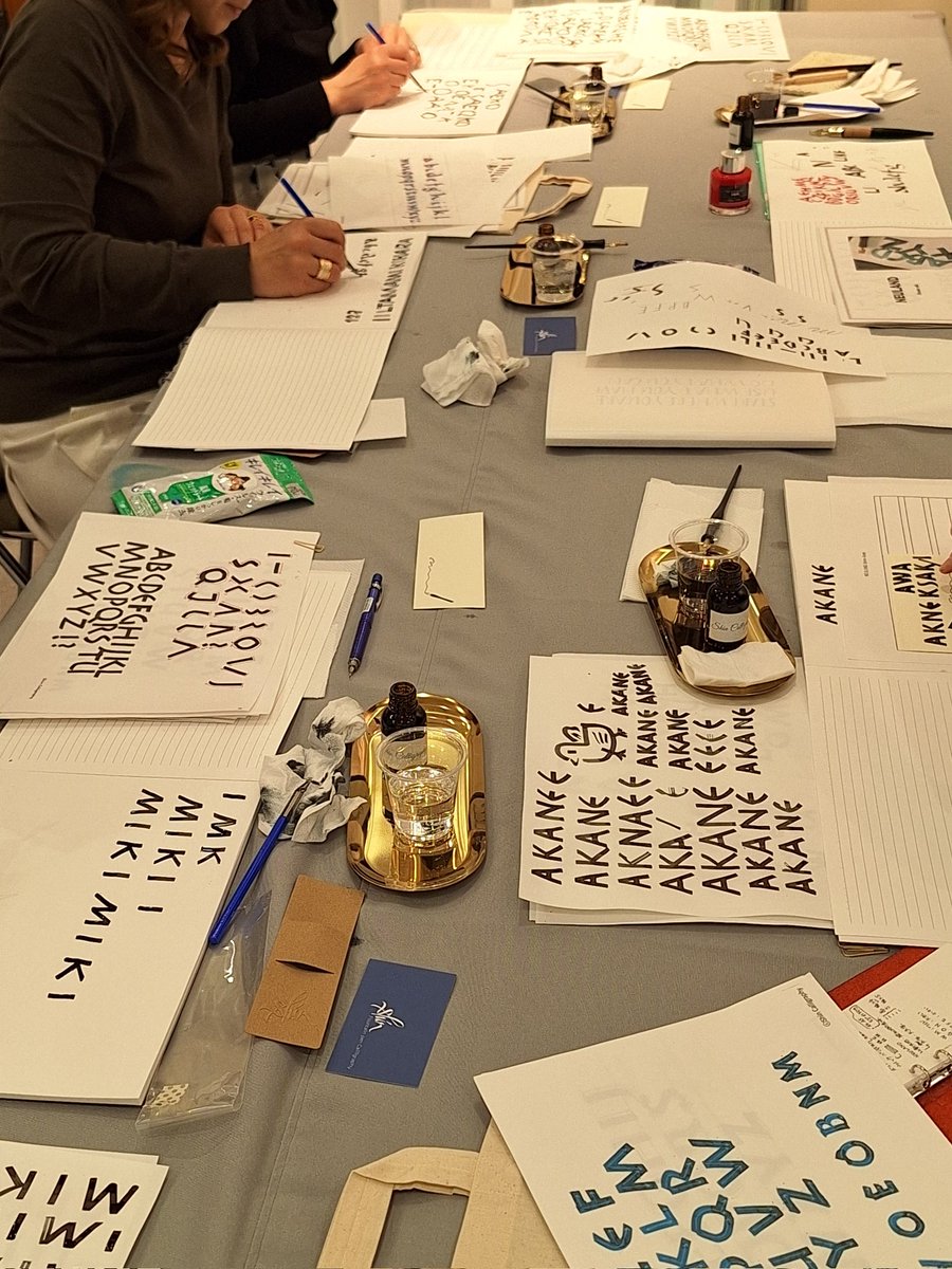 Shin Calligraphy tweet media