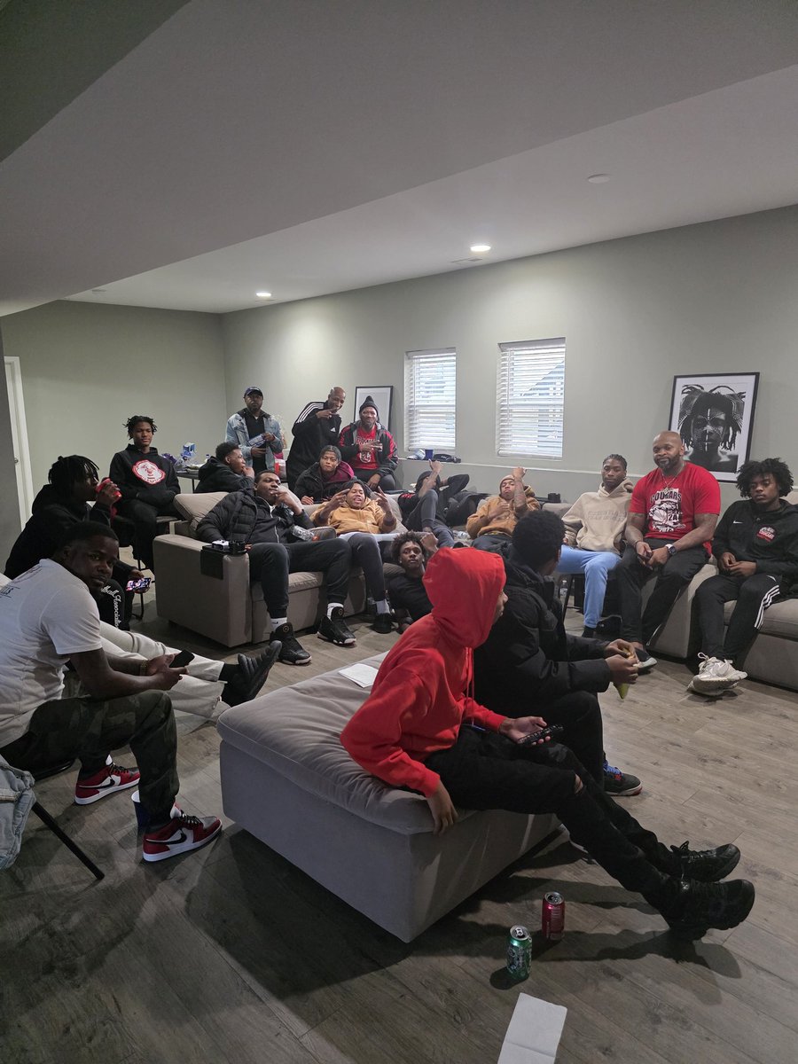 Coach Bobby tweet media