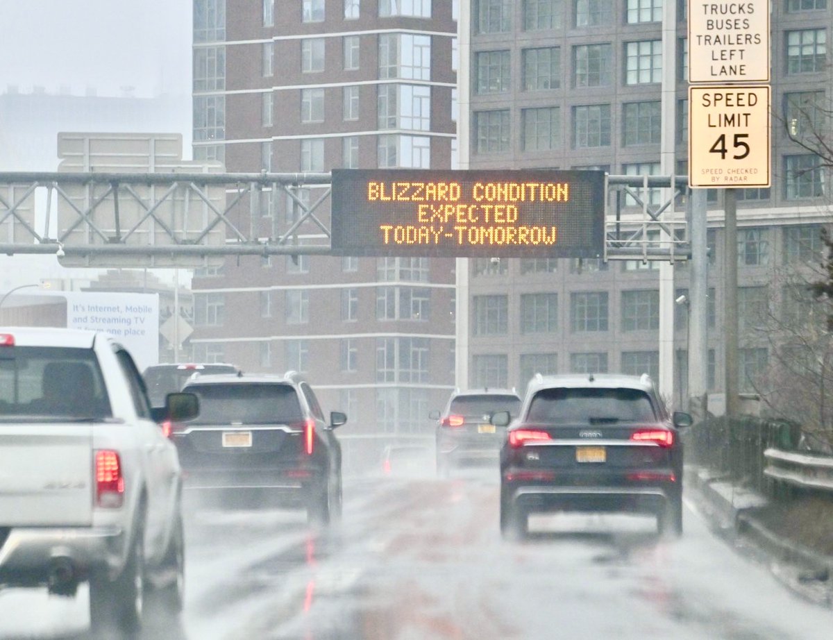 ConEdison's tweet photo. Increased staffing and around‑the‑clock command center coverage are in place to support a rapid response to blizzard impacts. We are working closely with City and County partners to coordinate a unified response.  Stay away from downed wires and report outages through our website, mobile app, by calling 1‑800‑75‑CONED, or here: https://t.co/nq2NVB2KTP