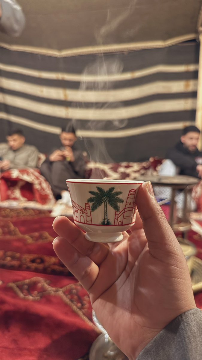 VR_13's tweet photo. 22 فبرايـر 1727 م

« أنت حُبك كأنه الحكُم السعُودي 
ثبتّـه عبدالعّـزيز — ولا تغيّـر » https://t.co/MMsZIc9QCt