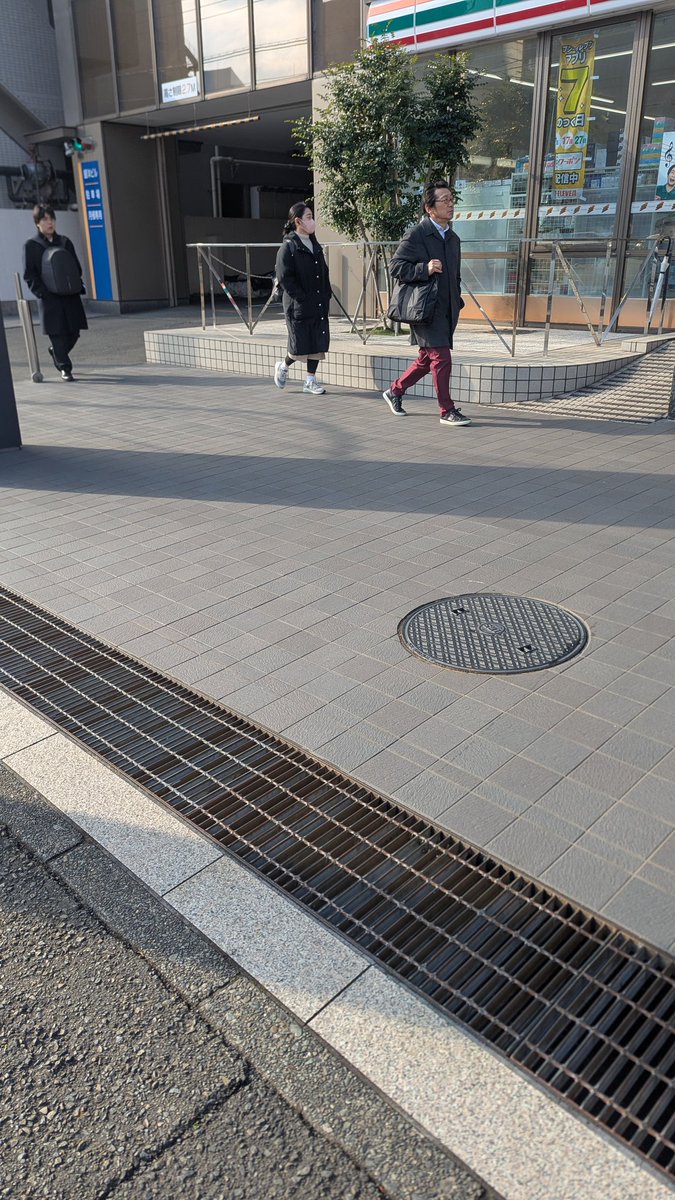 胖虎般的村長 tweet media