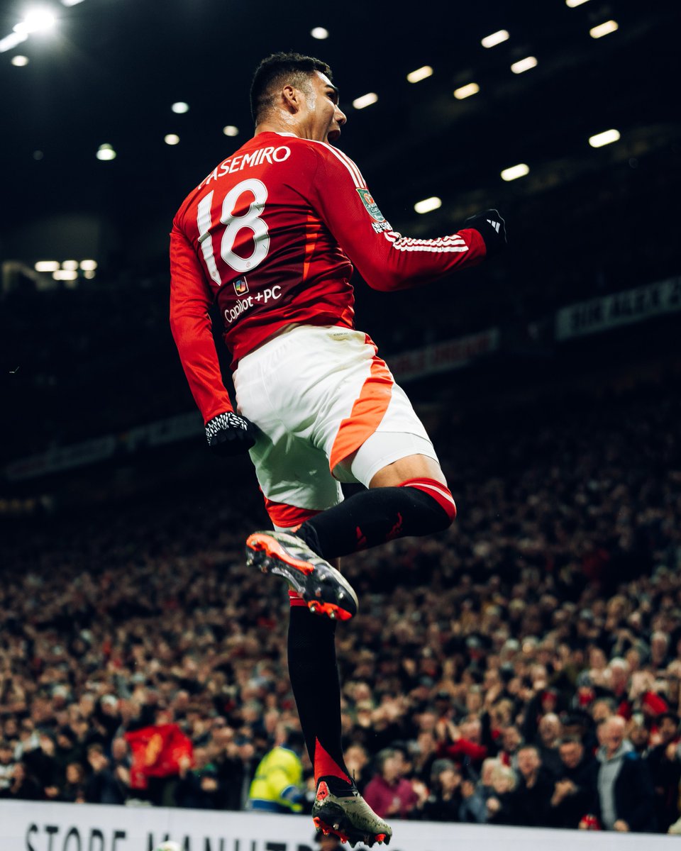 Happy Birthday to our Brazilian hero, Casemiro! 🥳 #mufc 

What's your favourite moment of him in a United shirt so far? 👇