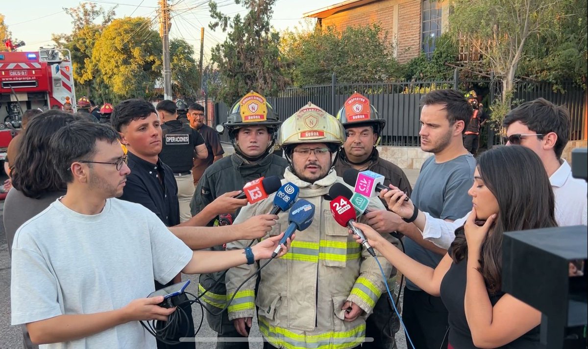 Cuerpo de Bomberos de Ñuñoa tweet media