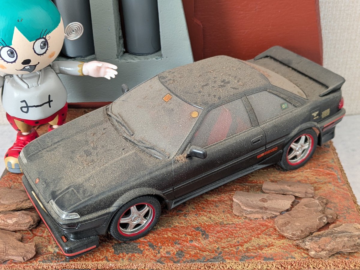 実家で #草ヒロ 化してた92トレノのプラモを回収してきました。 何年