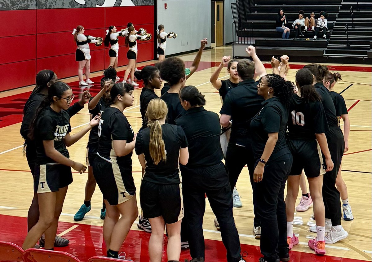 THSLadyBears's tweet photo. Putting the final touches on the 2025-26 regular season — together. #ALL32 • #FAMILY ✊ (both at 5:45 PM)

Tuesday @ Topeka West.
Friday vs. Piper. https://t.co/mvM0qYJtyv