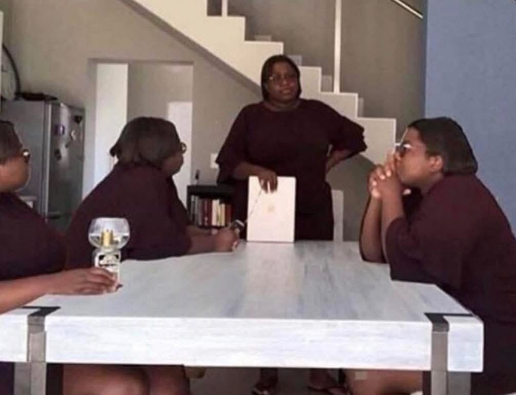Callunc's tweet image. Me having a meeting with myself to get my life together