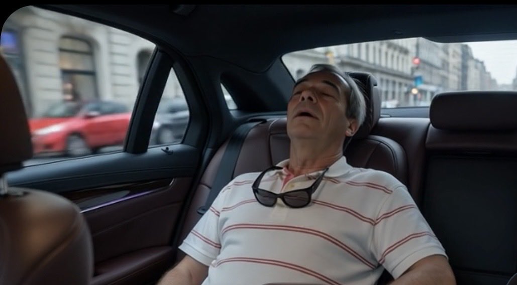 Congratulations to whoever snapped this photo.