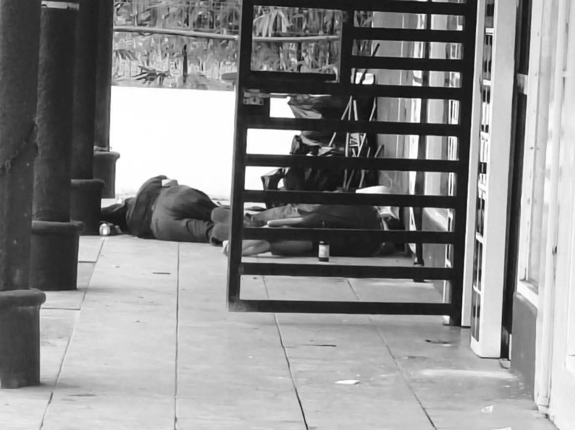 Despierta_Oax's tweet photo. ⚠️ Refuerzan seguridad en Temascal, San Miguel Soyaltepec
Cinco hombres perdieron la vida tras un ataque armado registrado en la comunidad de Temascal, en el municipio de San Miguel Soyaltepec, informó la Fiscalía General del Estado de Oaxaca.
#Oaxaca #Temascal #Seguridad https://t.co/LjGfD5wzU3
