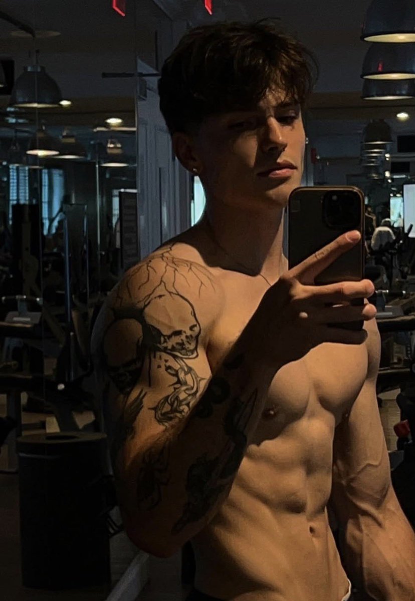 MXNOFWXR's tweet photo. ᅠ

               #SeductiveSunday y tal ᅠ https://t.co/1eHW0gx8WT