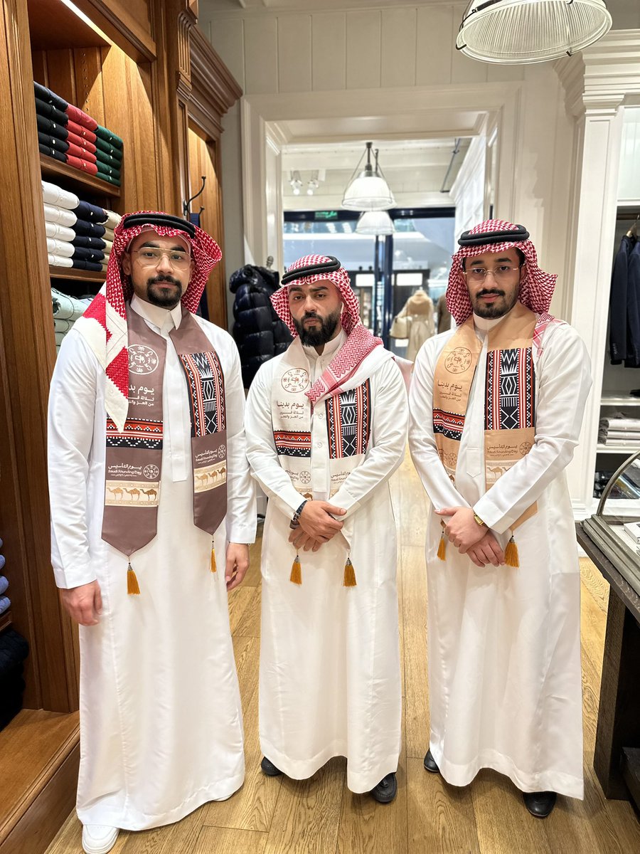 customer tweet media