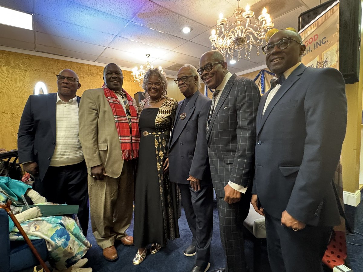 L.Johnson tweet media