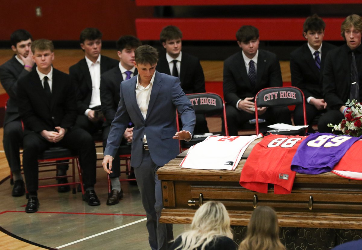 Rob Howe tweet media