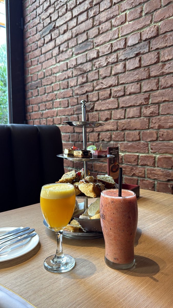 notremadame 🌙 tweet media