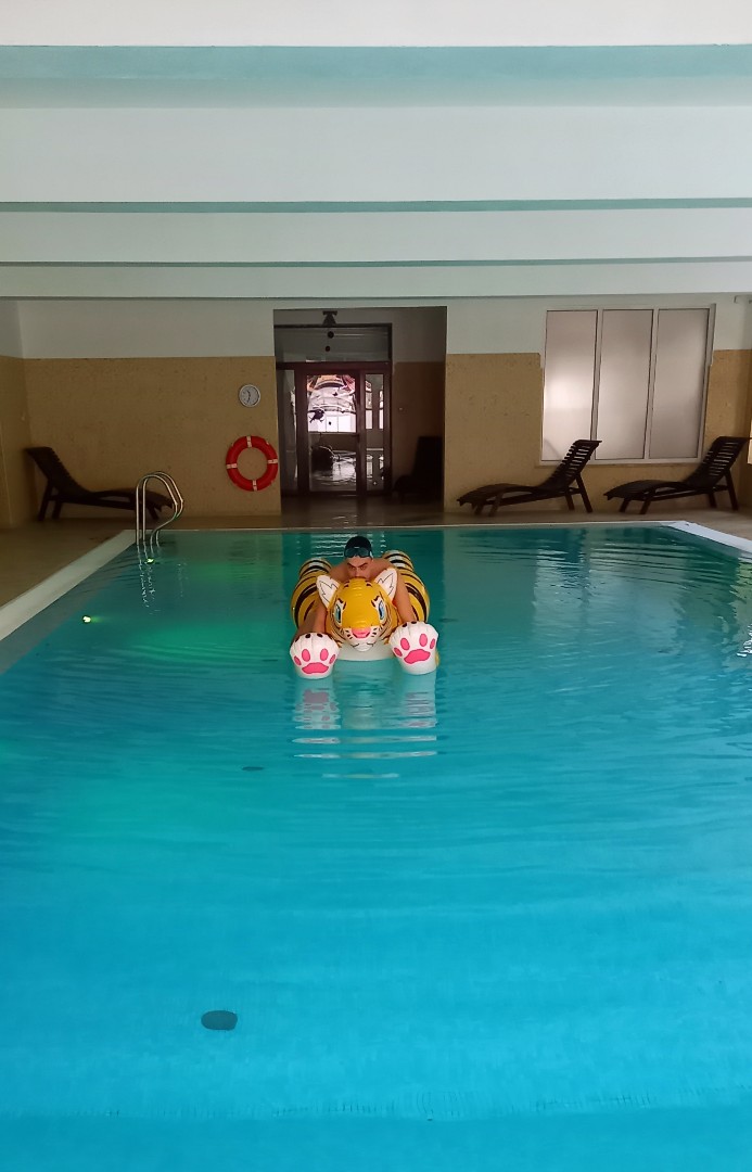 Grimatronic tweet media