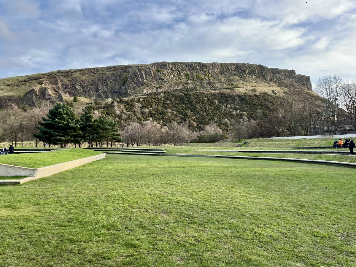 雜魚薯條 tweet media