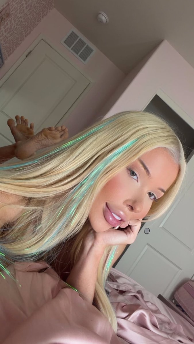 Goddess Brittney’s trans feet give you an inability to think rational thoughts and makes you dispense like a dummy without question 😂

I get to 𝐜𝐮𝐦 while you stay DENIED ❌

Just as it 𝐬𝐡𝐨𝐮𝐥𝐝 𝐛𝐞.

allmylinks.com/TSGoddessBritt…

You will break for your Transtress 😌🍆