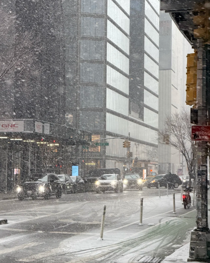 athena19863's tweet photo. https://t.co/Rz04mKlYLK
NYC seeks emergency snow shovelers for blizzard, requires IDs not needed to vote https://t.co/5vK8qMJpKy