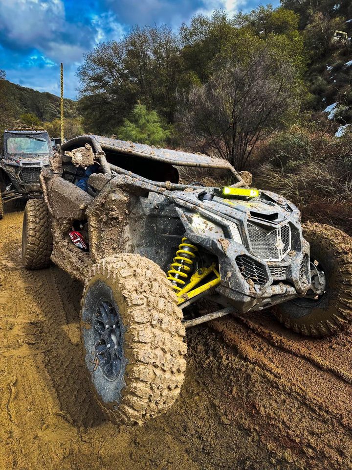 ThumperFab's tweet image. Give your Maverick X3 a whole new attitude with the Thumper Fab Roll Cage! 🔥 Sleek, ultra‑low profile, fully assembled, and crafted from 1.75" DOM tubing for serious strength. 💥 #ThumperFab #MaverickX3 #RollCage #BuiltStrong