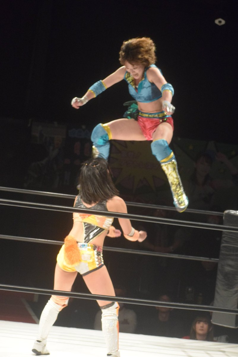 完全にチャンス回ってきたアンリはちきゅうなげ(アングルスラム)を放つ