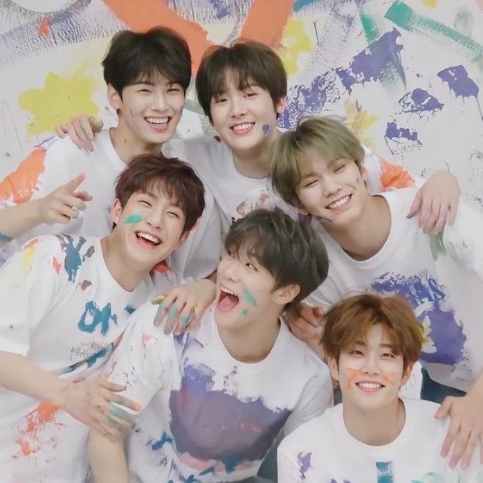 ASTRO💜AROHA
영원히 함께하자ㅏ
#아스트로10주년_영원히빛날별들
#아스트로_10주년_영원히_함께하자