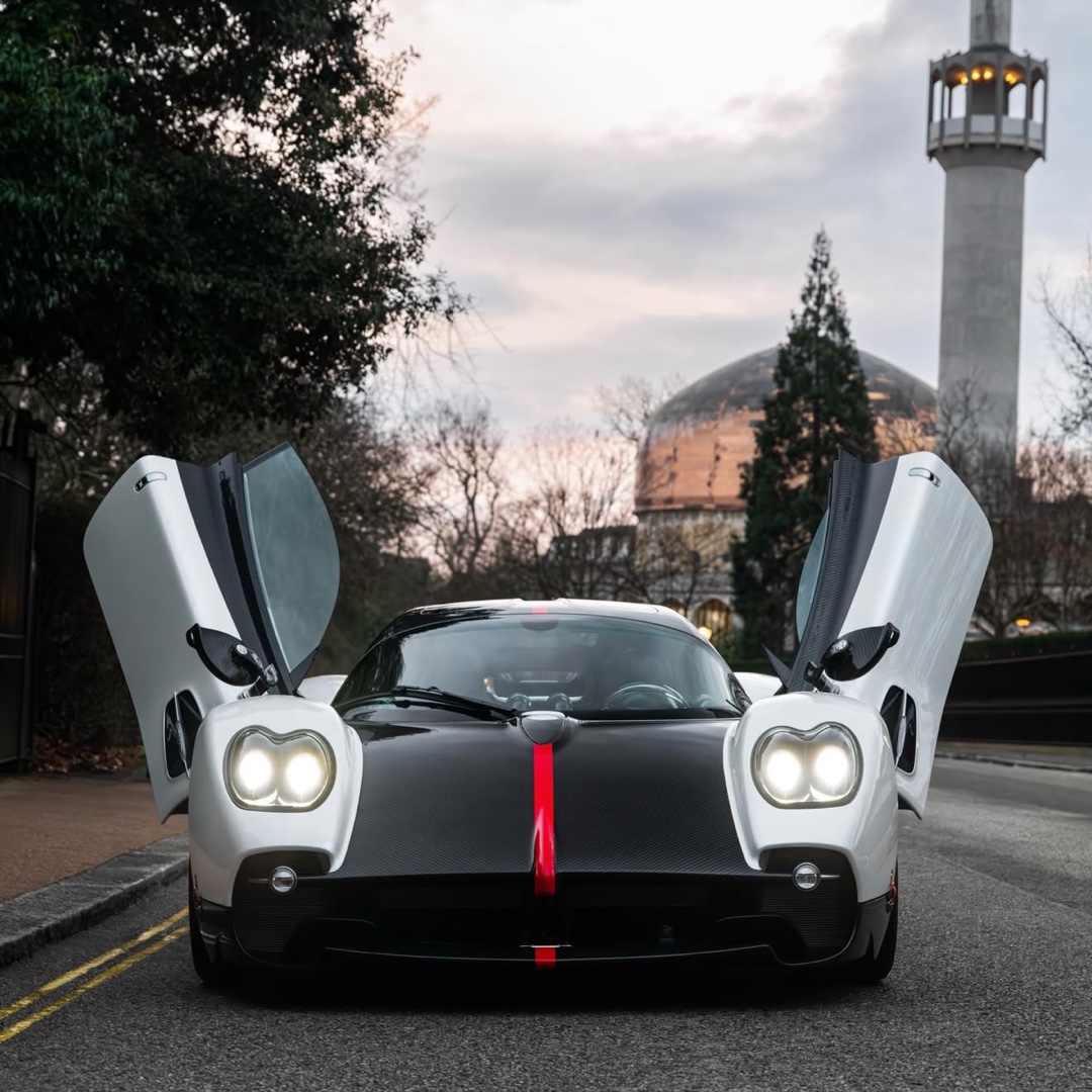 Beast mode. #SimplyCarbonFiber #SCFlifestyle (📸: @jmesupercars )  SHOP: simplycarbonfiber.com