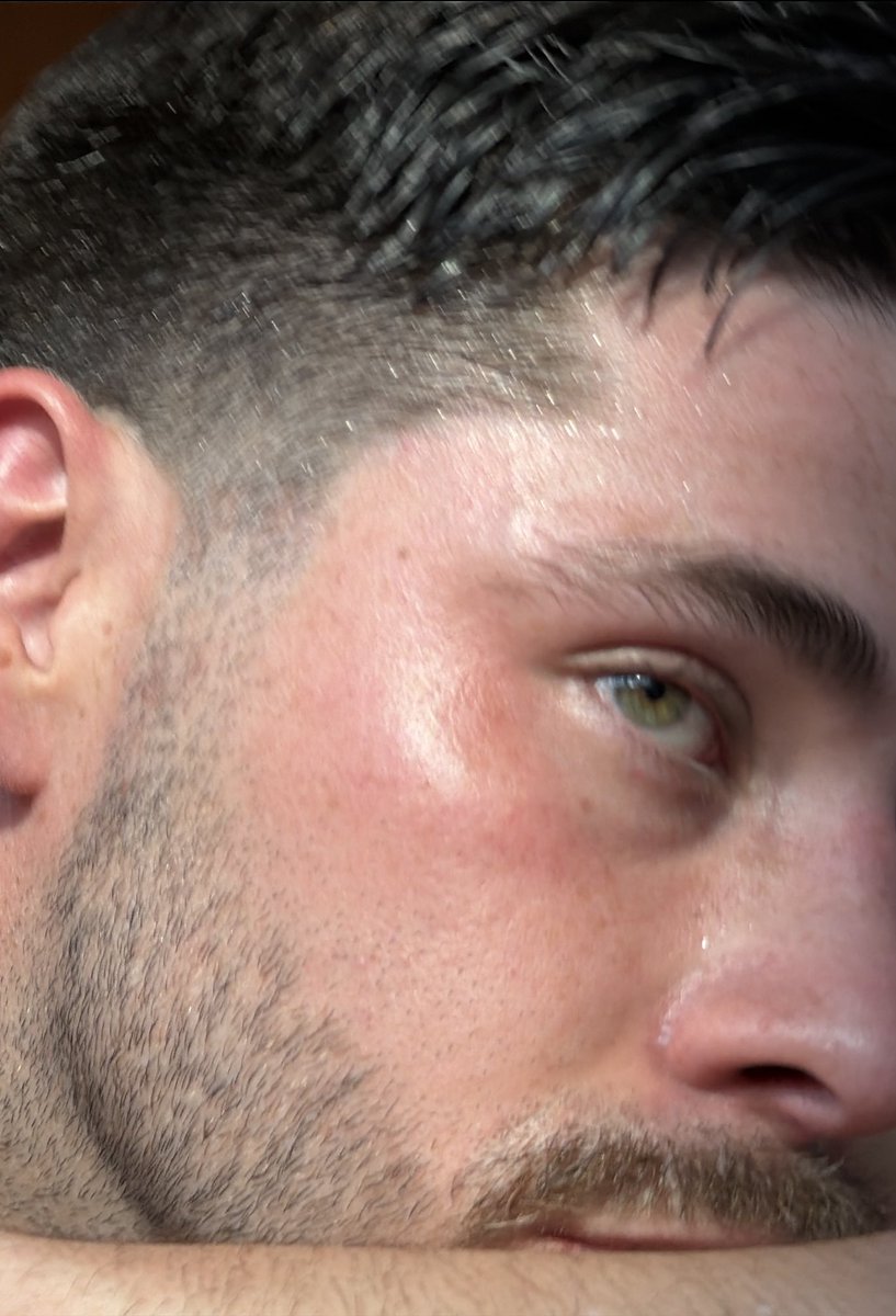 Ojitos de aceituna🫒 tweet media