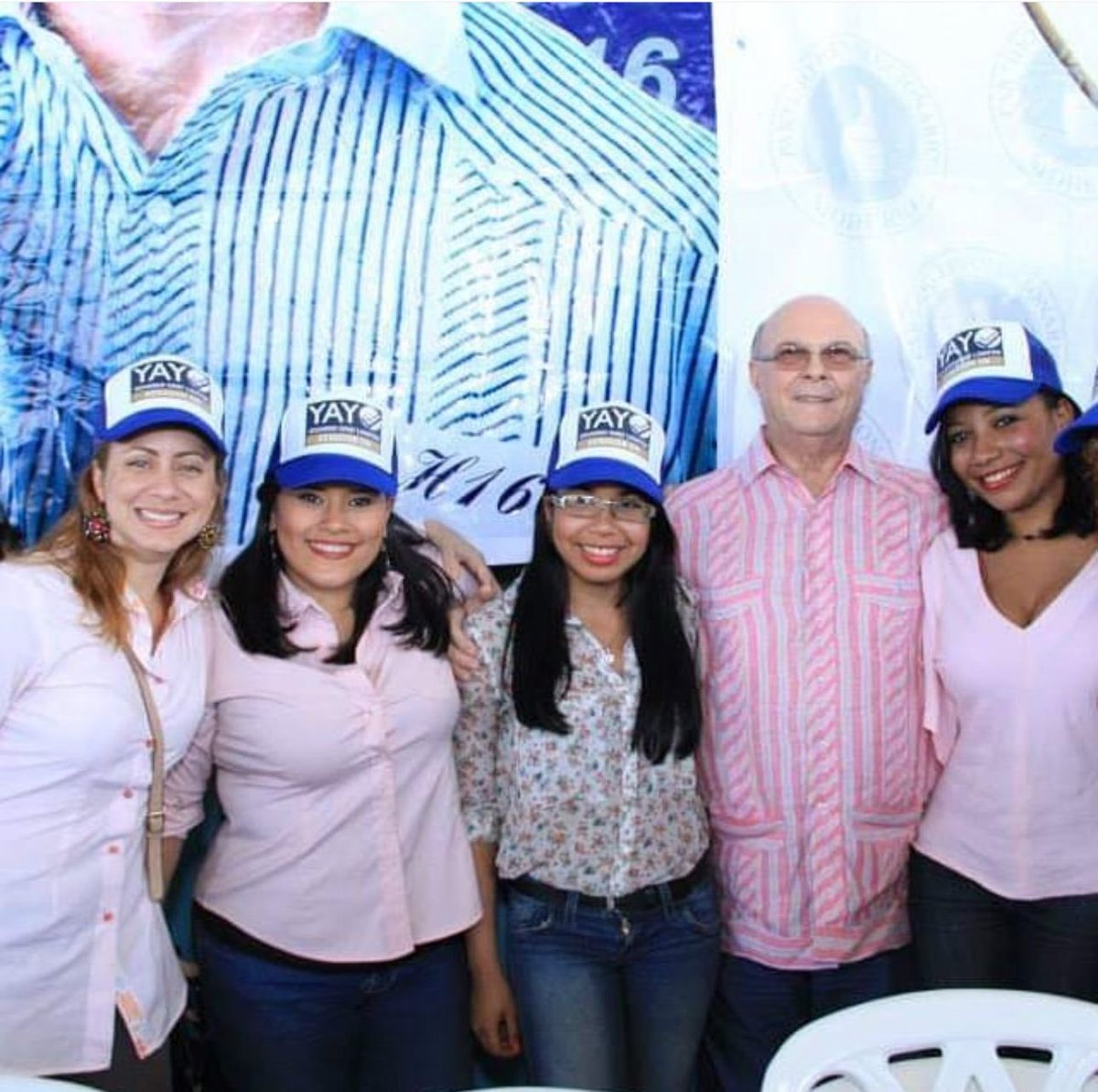 Gloria Reyes tweet media