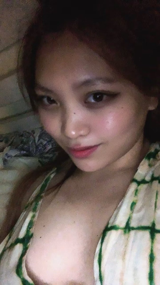 caribonaraz's tweet image. me and my bias