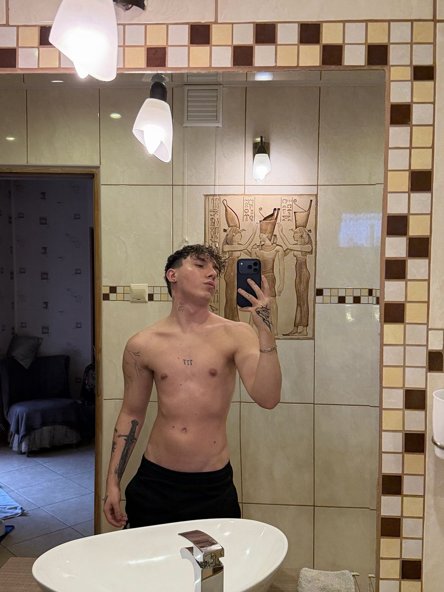 Patryk tweet media