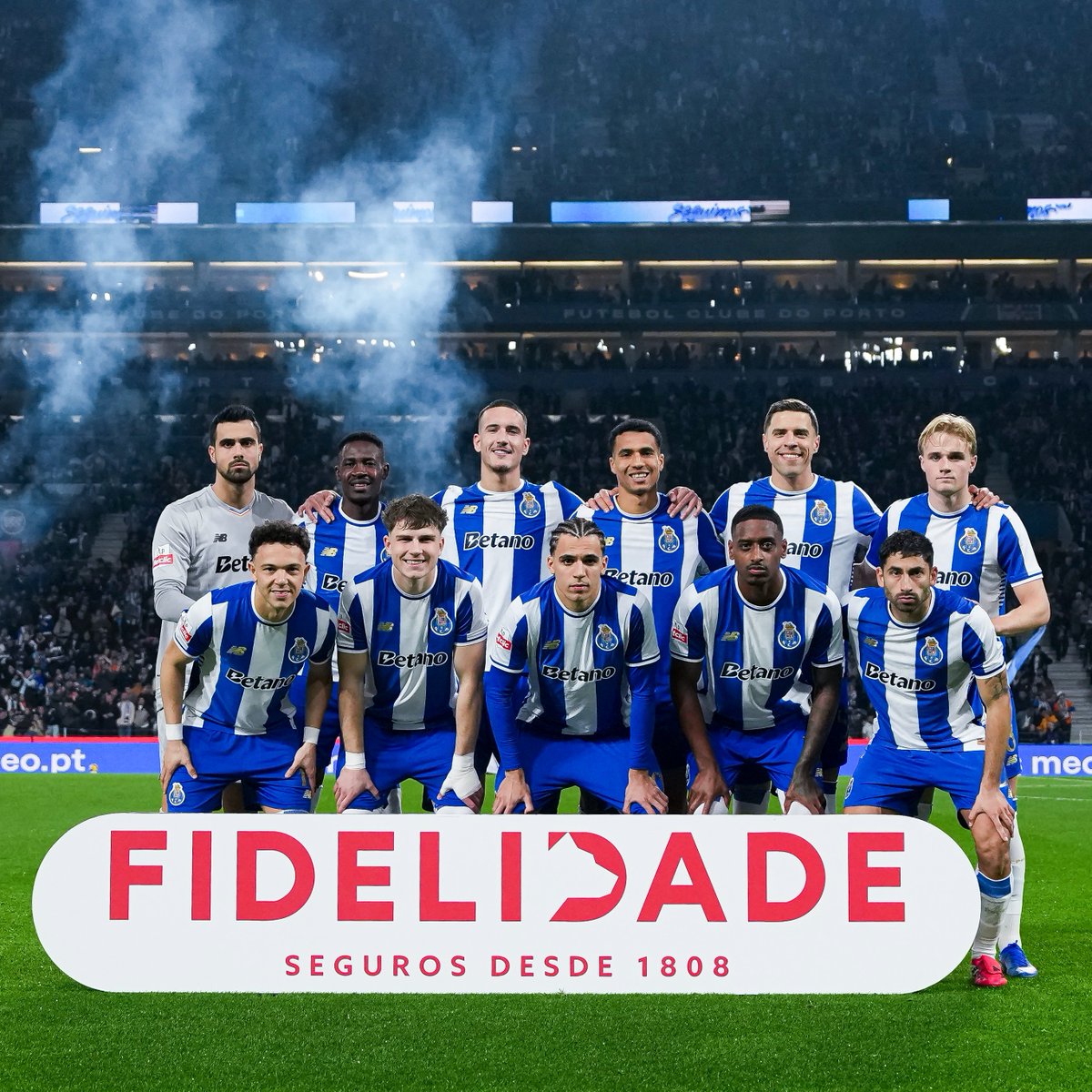 🥅 Ranking das equipas com MAIS REMATES AO FERRO, nas Ligas top-6 🇪🇺 (mínimo de 10 tiros aos postes/barra):

19 - Barcelona 🇪🇸 (em 25 jornadas)
15 - Manchester United 🏴󠁧󠁢󠁥󠁮󠁧󠁿 (26)
13 - FC PORTO 🇵🇹 (23)⬆️ +3 hoje 🔥
13 - Leipzig 🇩🇪 (23)
11 - SC BRAGA 🇵🇹 (23)
11 - Fiorentina 🇮🇹 (25)
10