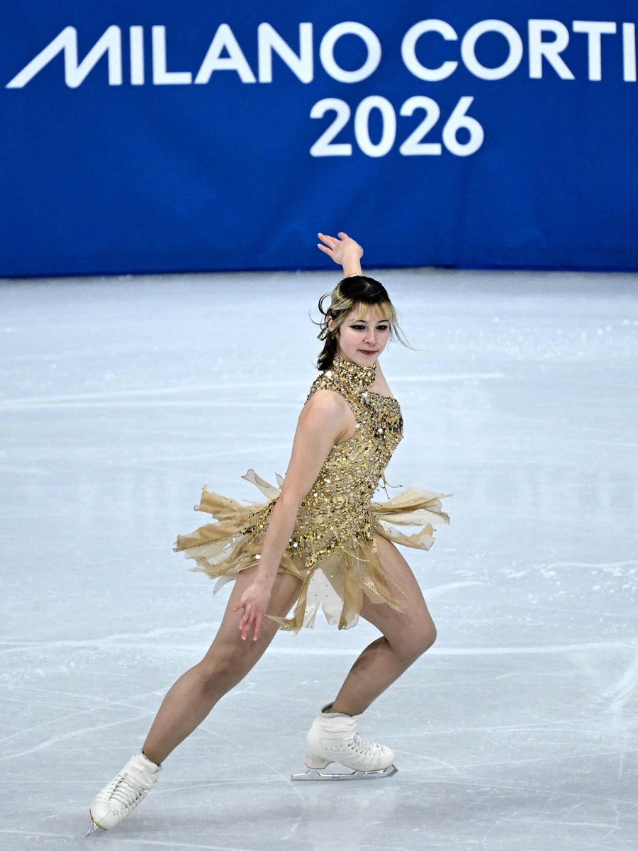 I haven’t watched a single millisecond of the Olympics and I have no idea who this skater is all over my timeline but I’m happy the feed has something to be happy about #gold #Olympics