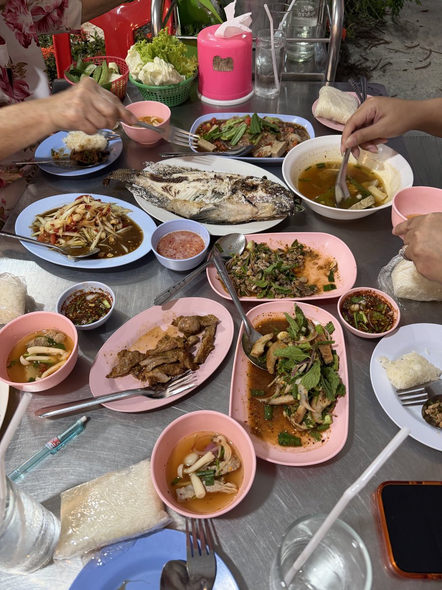 Nothing beats local Esaan food 🔥