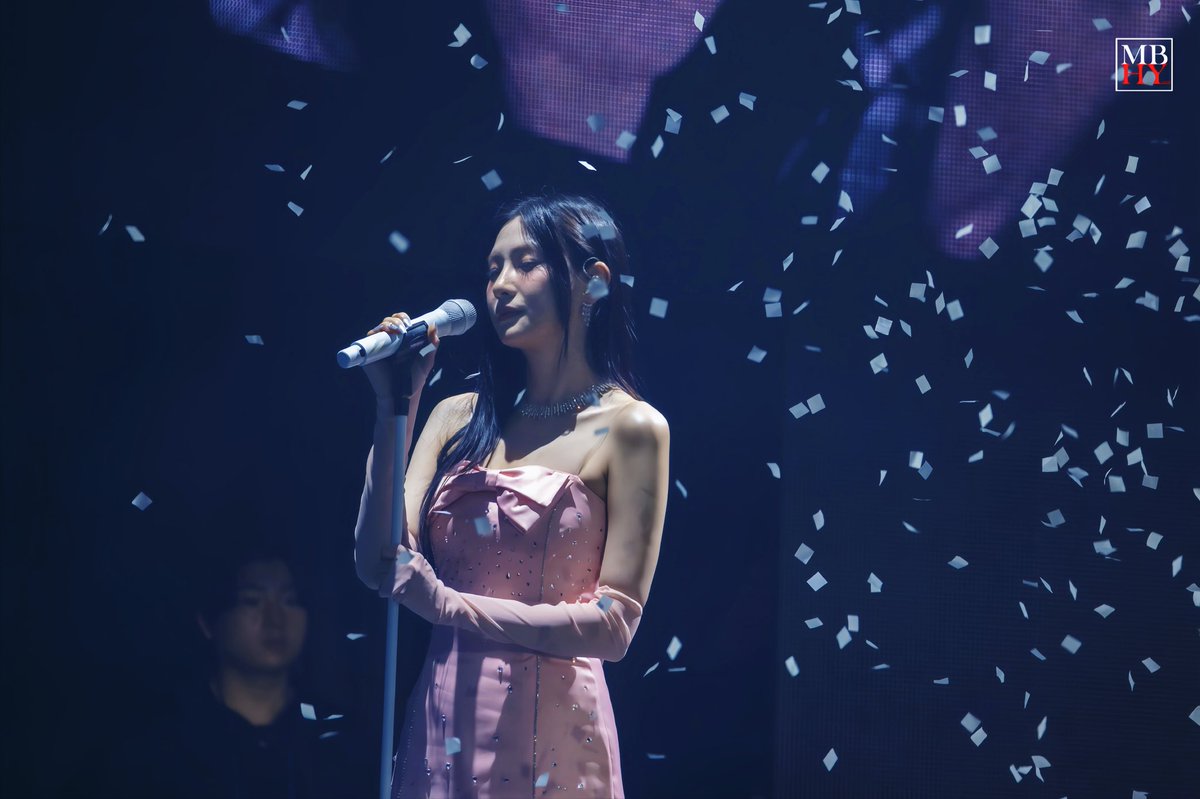 Mostbeautifulhayoung tweet media