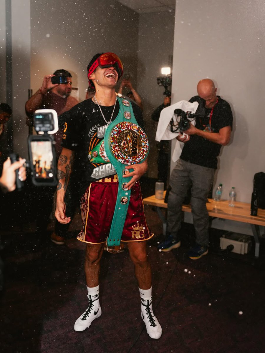 ComplexSports's tweet photo. These pics are so tough 🥶❄️

(Via: @RyanGarcia) https://t.co/3FhpyOaz1E