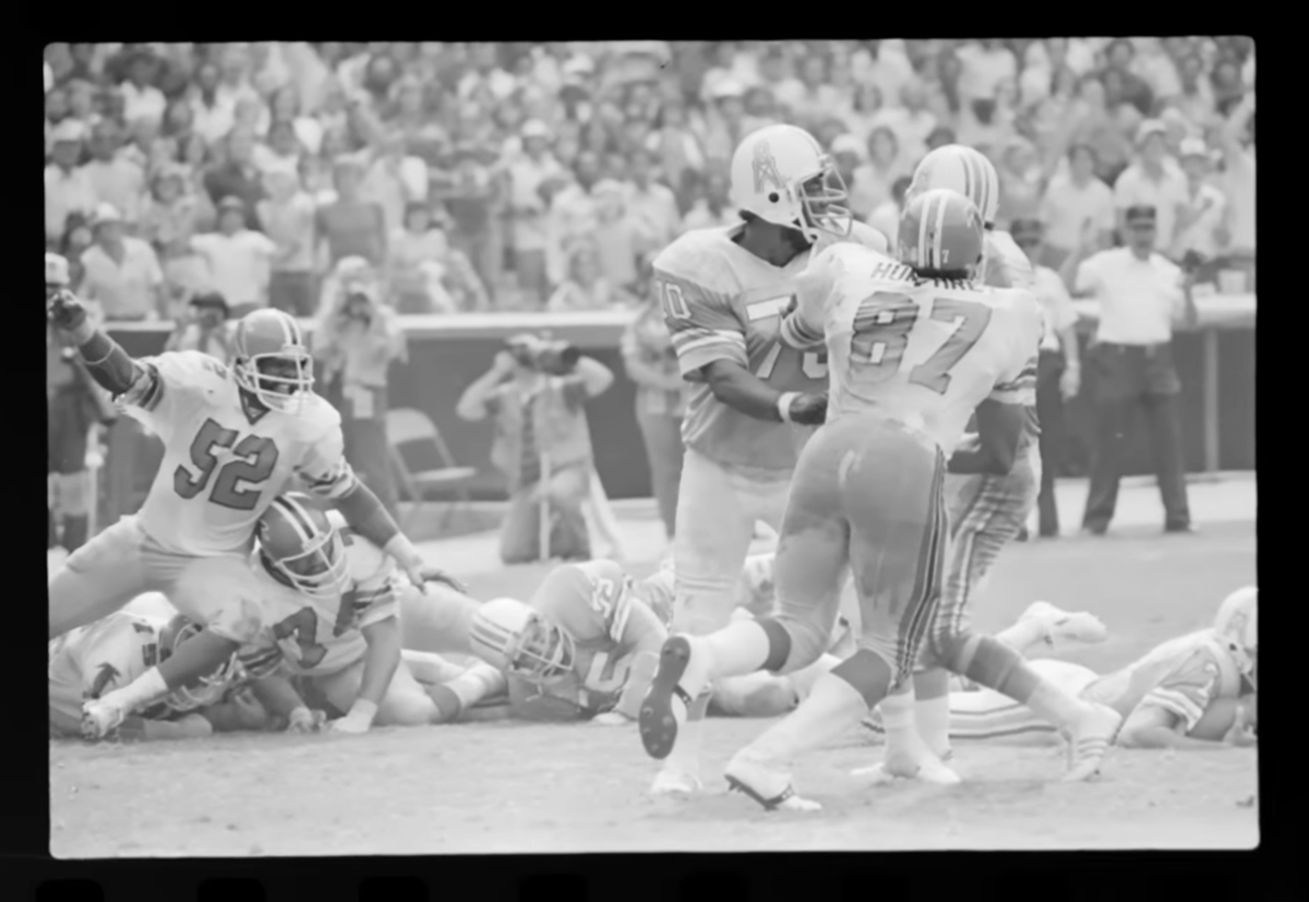 luvyabum_'s tweet photo. Did you know Bum Phillips led the Houston Oilers to back-to-back AFC Championship games in 1978 and 1979?

Those seasons helped define an era of Houston football and also solidified Bum Phillips as one of the most beloved figures in the city’s sports history!

That chapter and the heart behind it is captured in Luv Ya Bum! 🏈

Now streaming on Apple TV, Prime Video & Google Play.