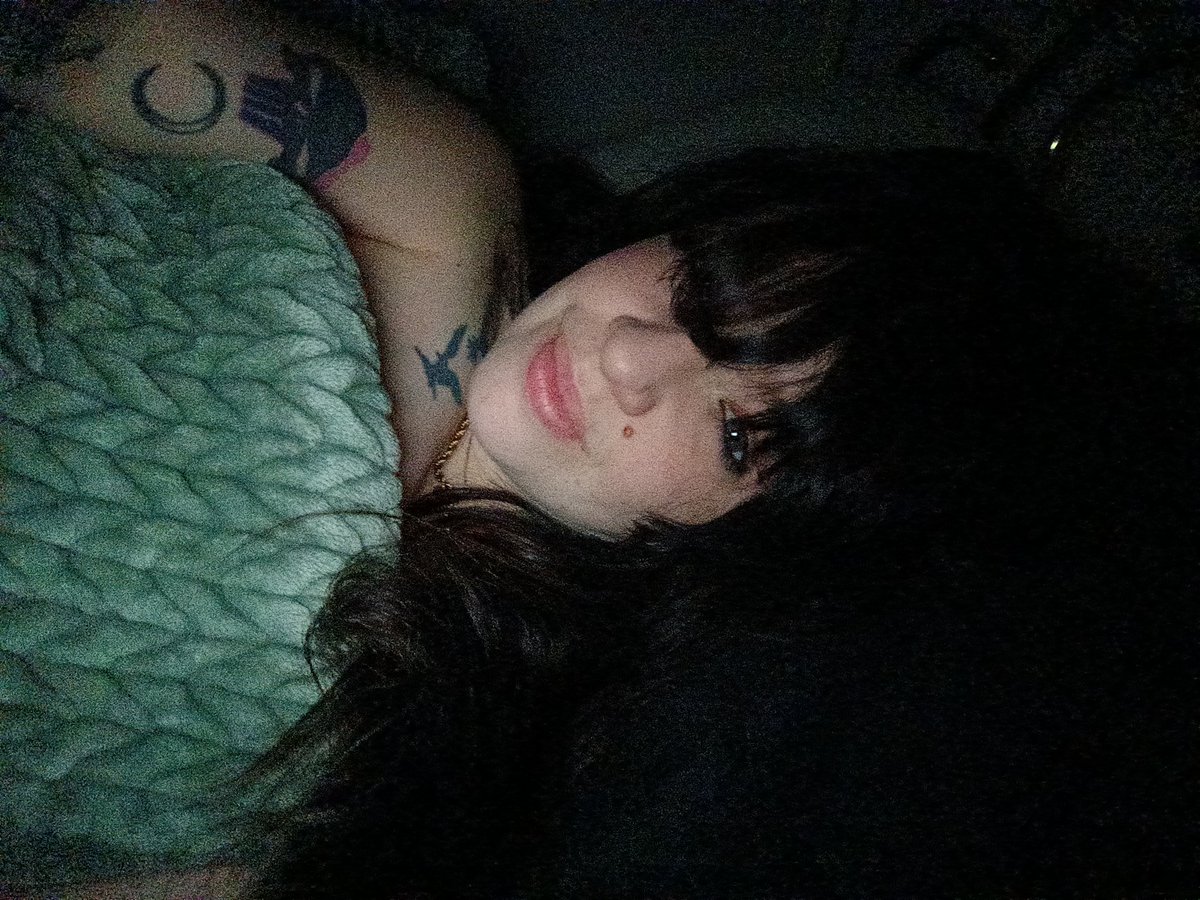 QueenLucid666's tweet photo. $GothieMarie
Do you even know how to treat a true goddess? I shouldn't be surprised since you look the way you do. Send me your ID and I'll make sure you pay me piggy.
Keep me smiling garbage little boys. #findom #blackmailbait #paypig #payme #youoweme #simps #simpbehavior https://t.co/MxeK73AX7e