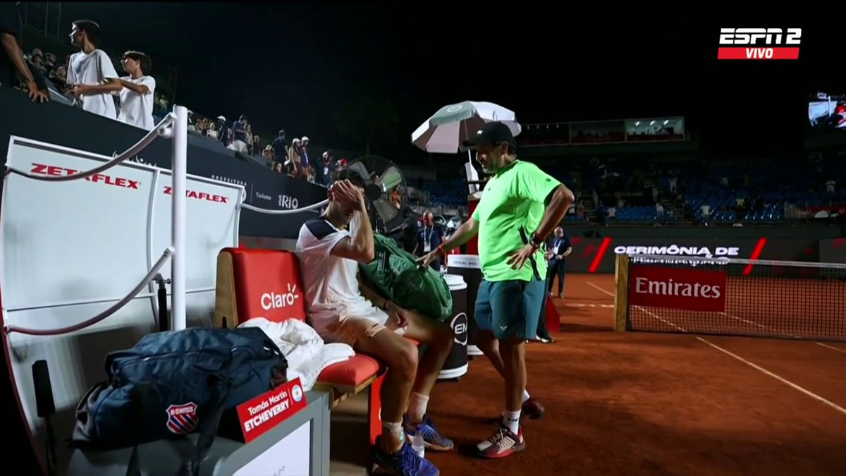 delfi 🐬 tweet media