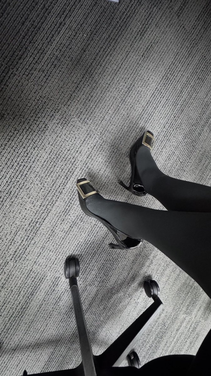 名鞋美脚 tweet media