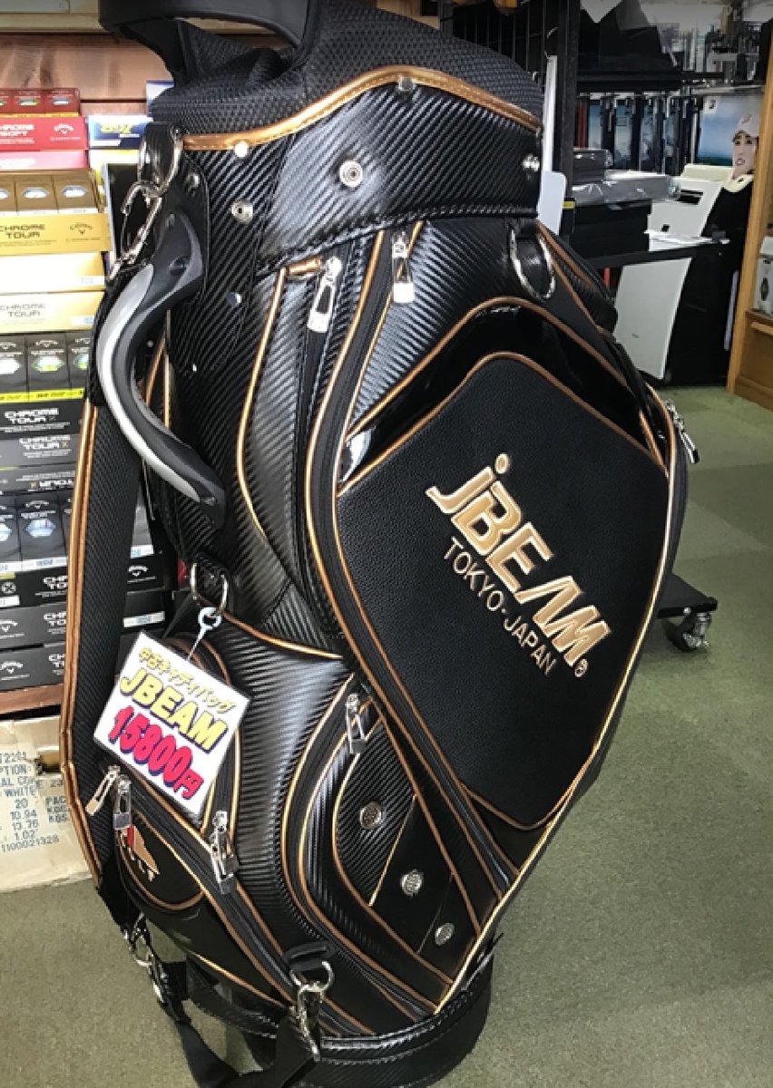 JBEAMのキャディバッグ。 JBEAMのクラブを使ってる人にとっては