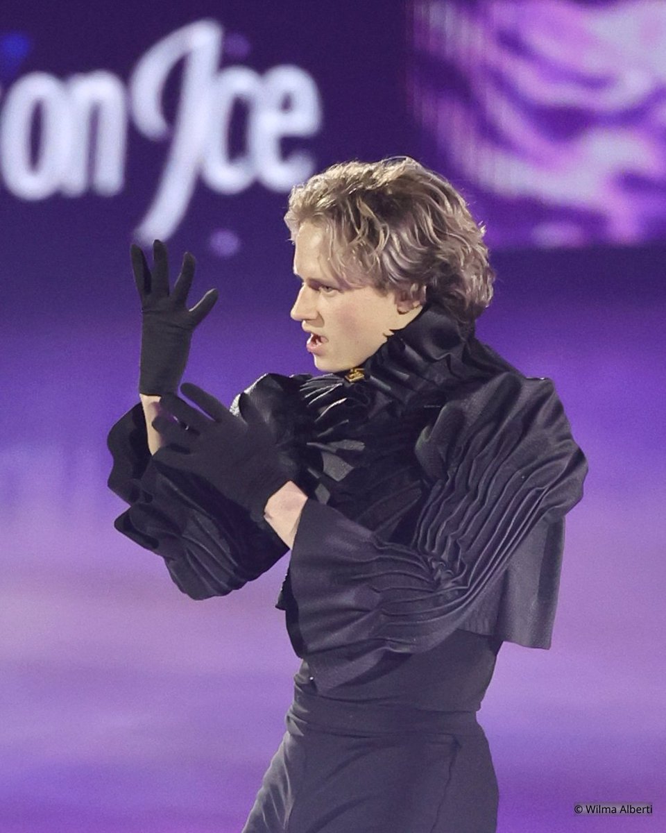 Haven't had enough of Ilia Malinin? Pack your bag, Ilia is coming to Zürich,  Switzerland from February 26 – March 1 for the 2026 edition of Art on Ice!  📸 Wilma Alberti