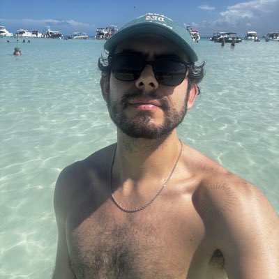 AdolfoRg's tweet photo. #NewProfilePic https://t.co/oJgHK4NySU