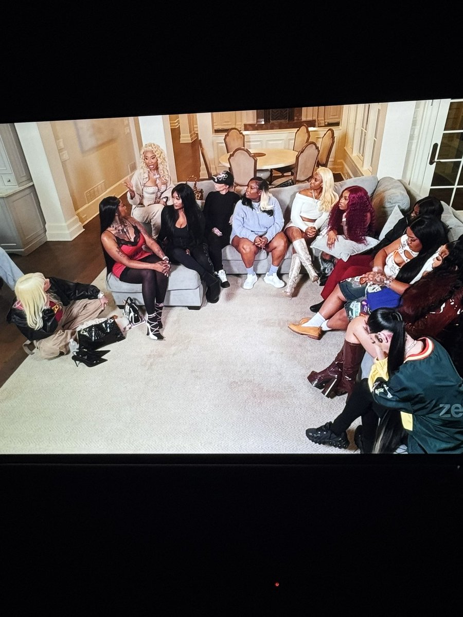 Ticateee tweet media